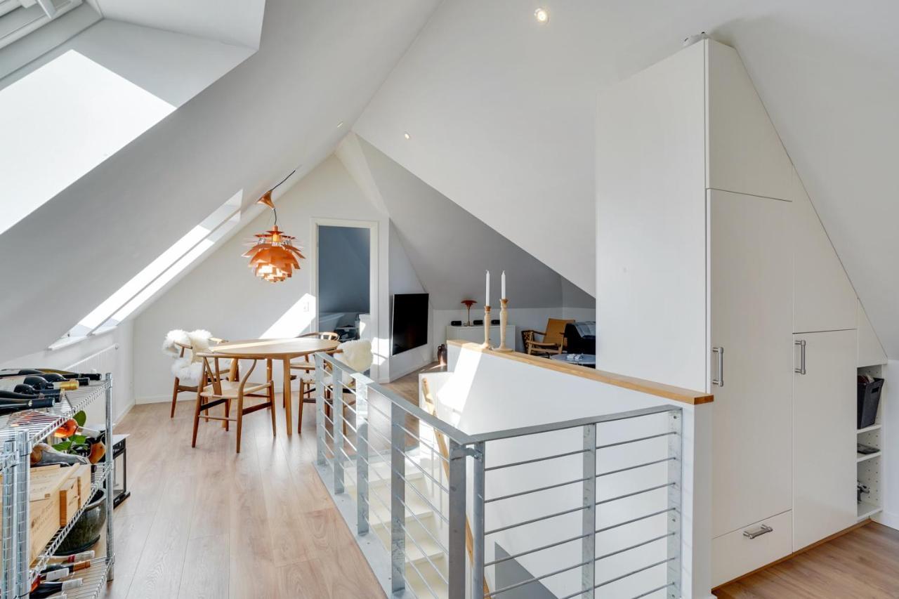Bath Tub Penthouse In The City Aalborg Esterno foto