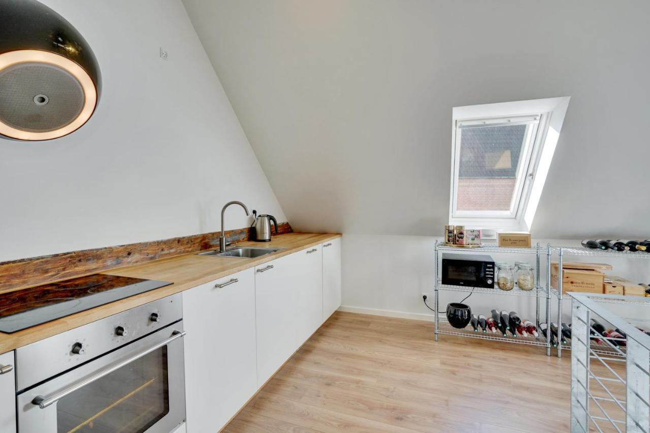 Bath Tub Penthouse In The City Aalborg Esterno foto