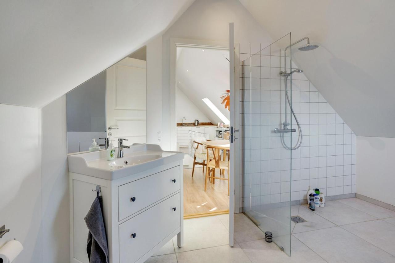 Bath Tub Penthouse In The City Aalborg Esterno foto